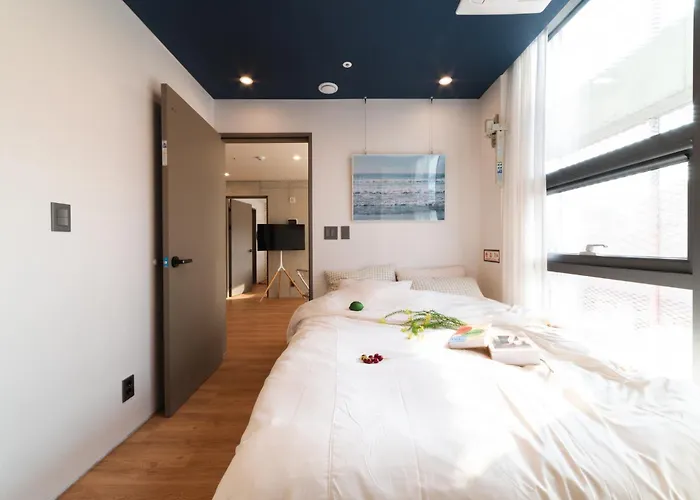 Apartment Hongik Univ Station Wave Family #c Seoul