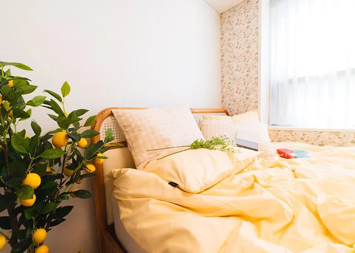 Apartment Hongik Univ Station Wave Family #c *