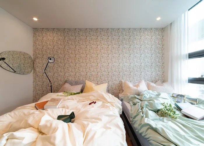 Apartment Hongik Univ Station Wave Family #c *