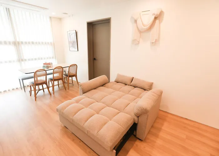 Hongik Univ Station Wave Family #c Apartment